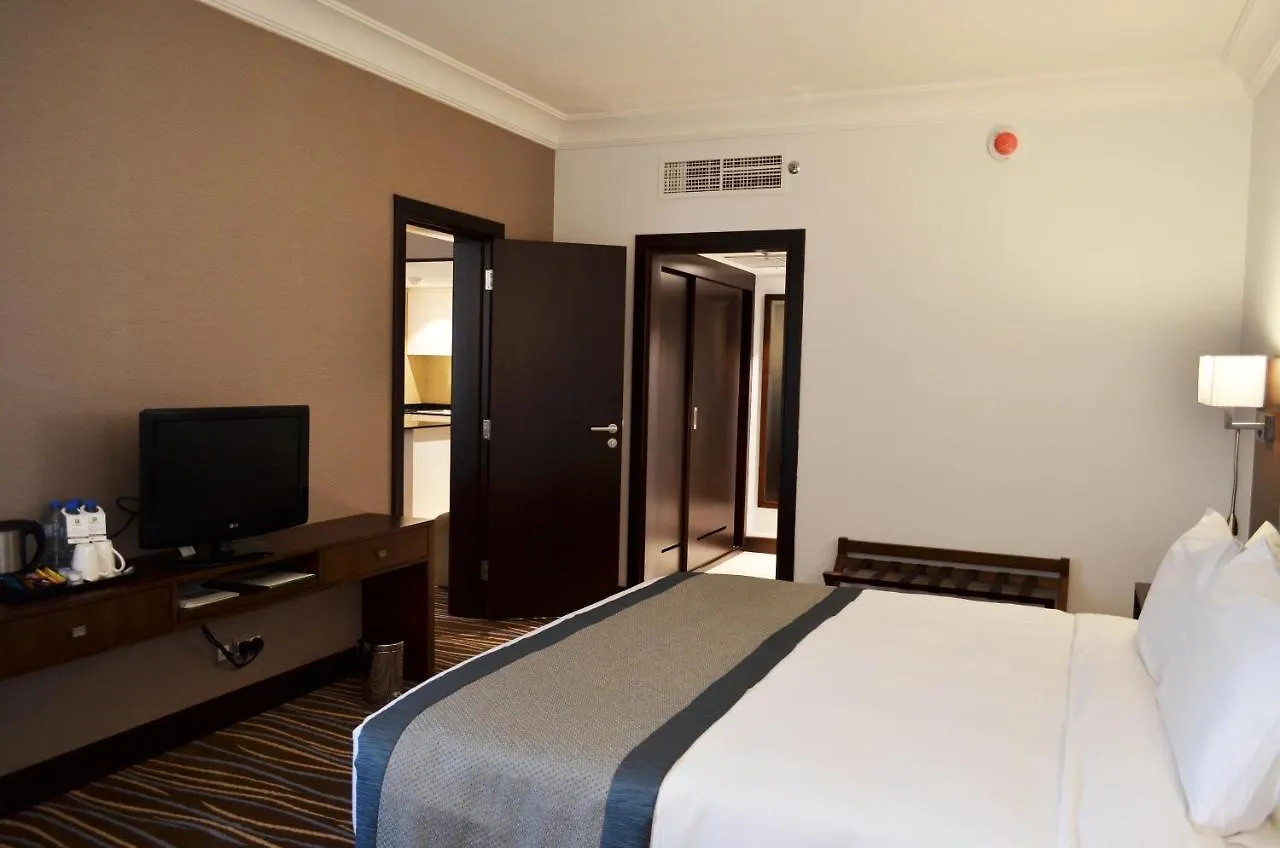 Hotel Copthorne Downtown By Millennium Abu Dabi