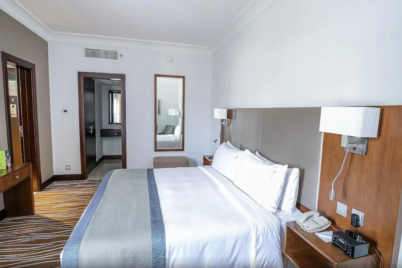 Hotel Copthorne Downtown By Millennium Abu Dabi