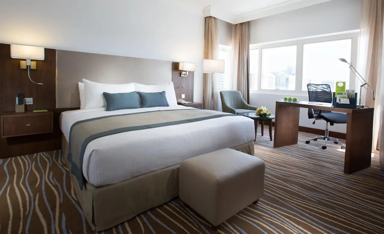 Hotel Copthorne Downtown By Millennium Abu Dabi 4*,