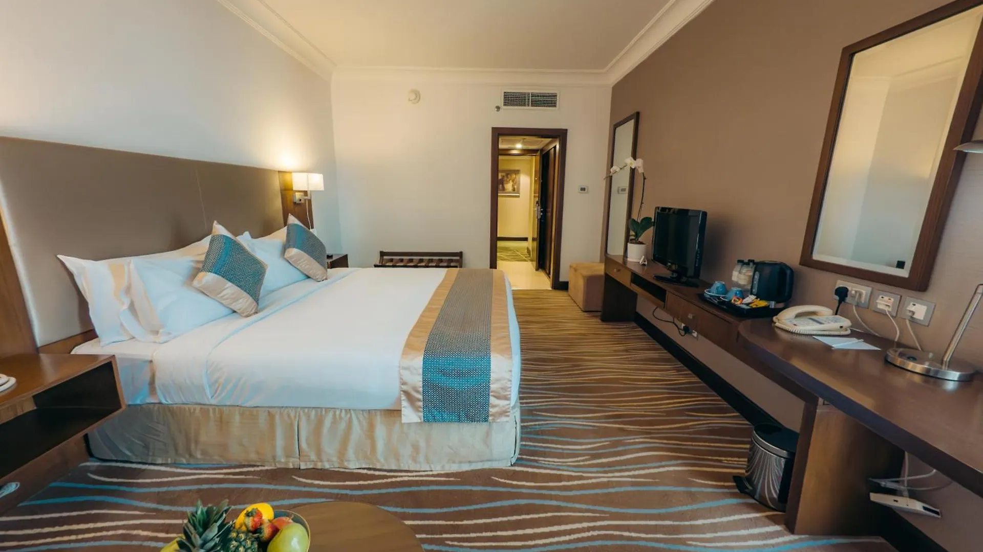 Hotel Copthorne Downtown By Millennium Abu Dhabi 4*,  Vereinigte Arabische Emirate